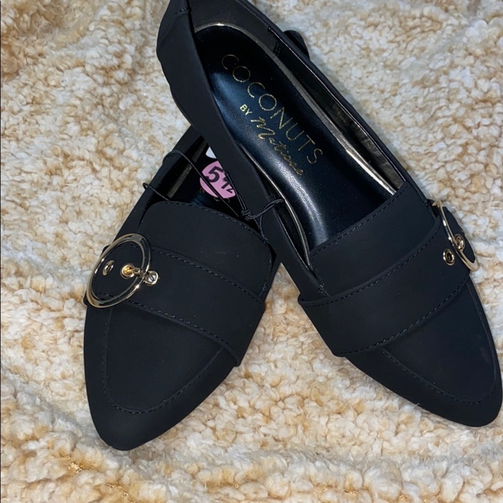 Coconuts by Matisse black suede like flats